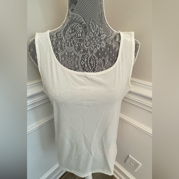 Talbots Womens Cream Sleeveless Velvet Blouse Size M - Picture 1 of 3